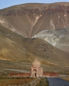 Yadgahe Chaldiran, Iran, Azerbaycan